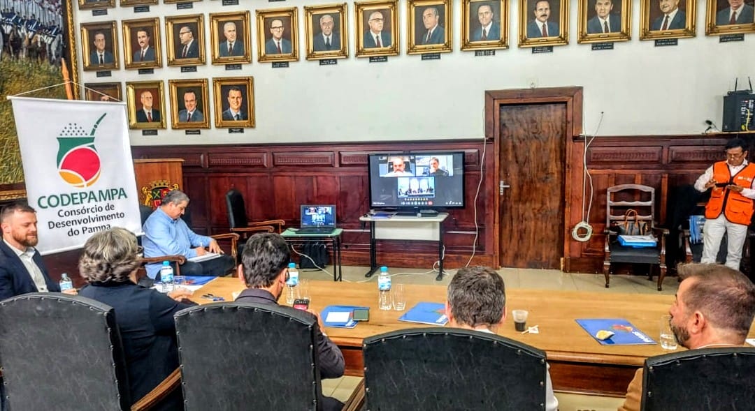 ASSEMBLEIA DA AMFRO DISCUTE QUESTÕES ECONÔMICAS DA REGIÃO.