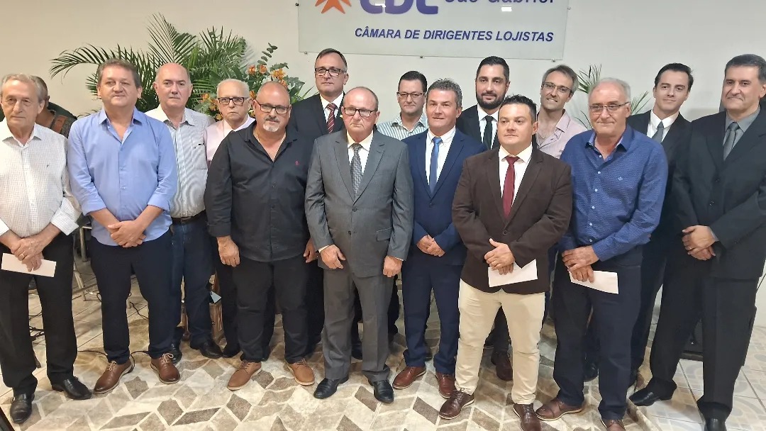 CDL DÁ POSSE À NOVA DIRETORIA