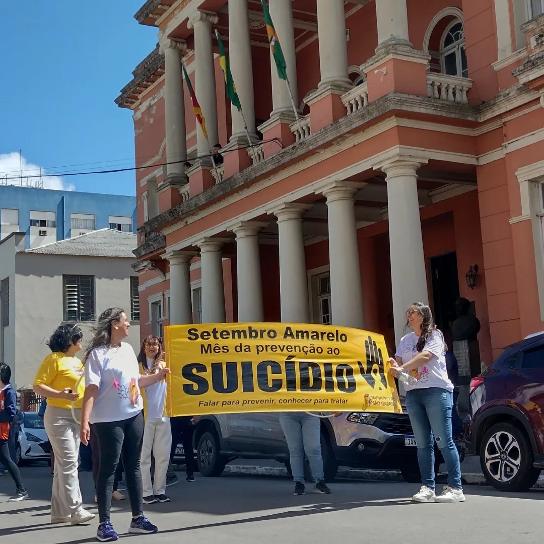 SETEMBRO AMARELO: CAMINHADA DE ALERTA E PREVENÇÃO AO SUICÍDIO.