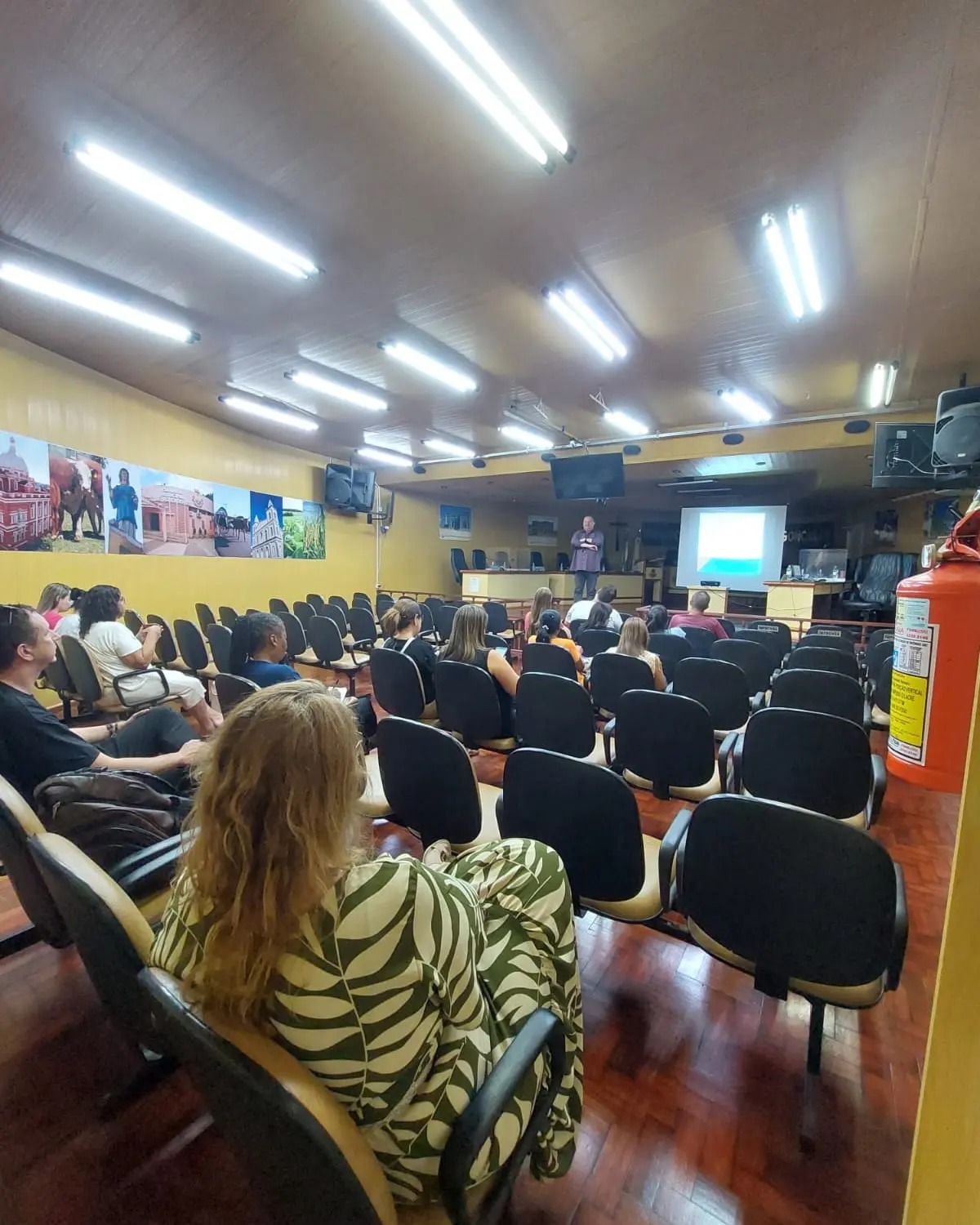 PALESTRA TRATA DE ATRIBUIÇÕES DOS CONSELHEIROS TUTELARES.