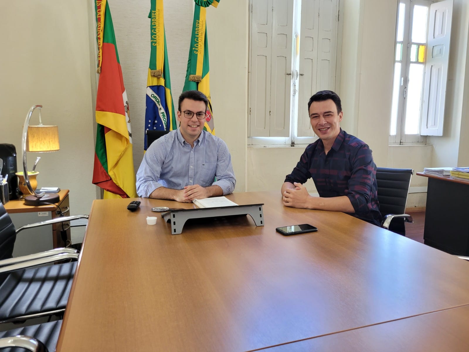 ESTRADAS RURAIS RECEBEM MANUTENÇÃO.