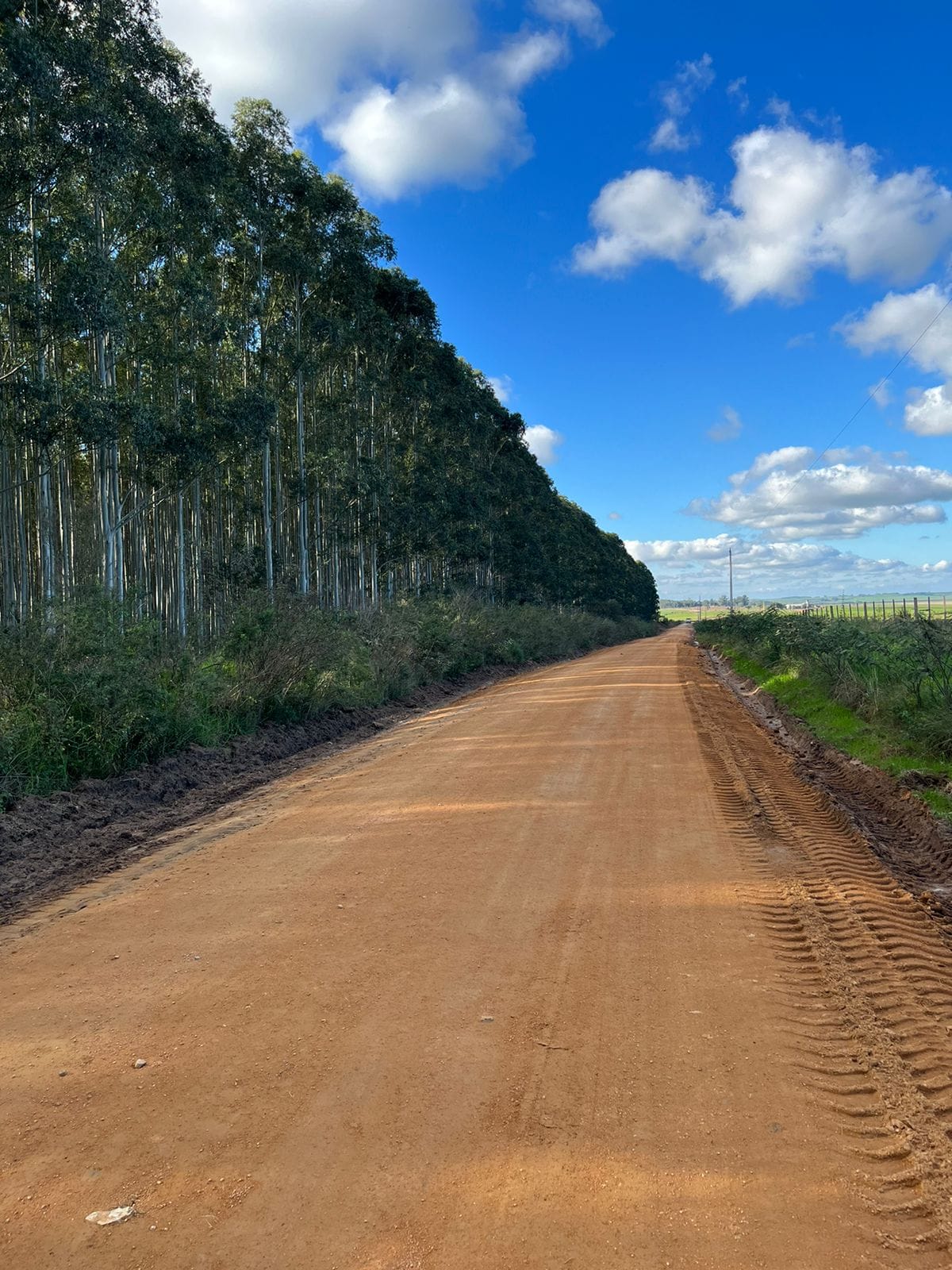 PREFEITURA REALIZA MELHORIAS EM ESTRADAS