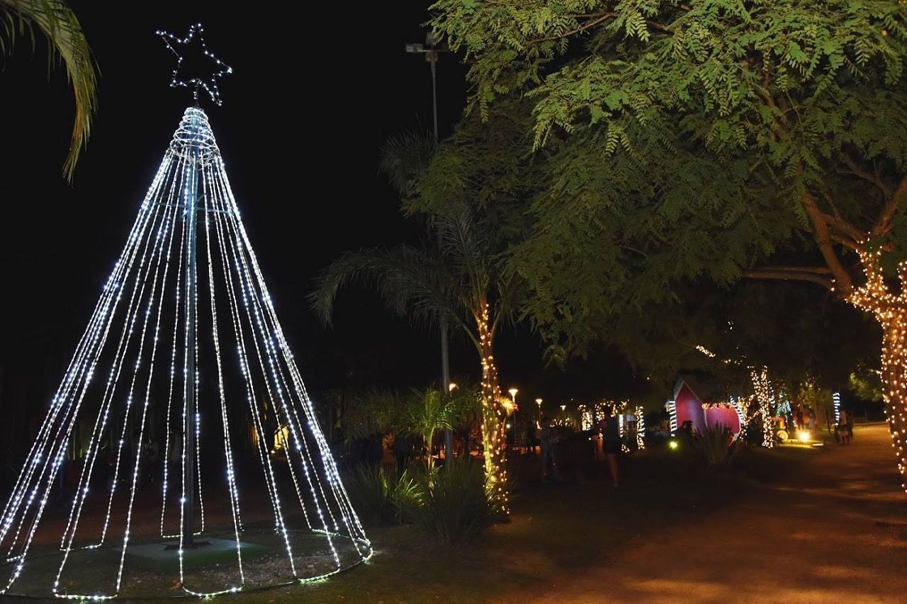 FINAL DO ANO-PROGRAMAÇÃO DE NATAL EM SAÕA GABRIEL TERÁ DOIS EVENTOS NA AVENIDA ATONIO TRILHA E CONCURSO' NATAL ILUMINADO'