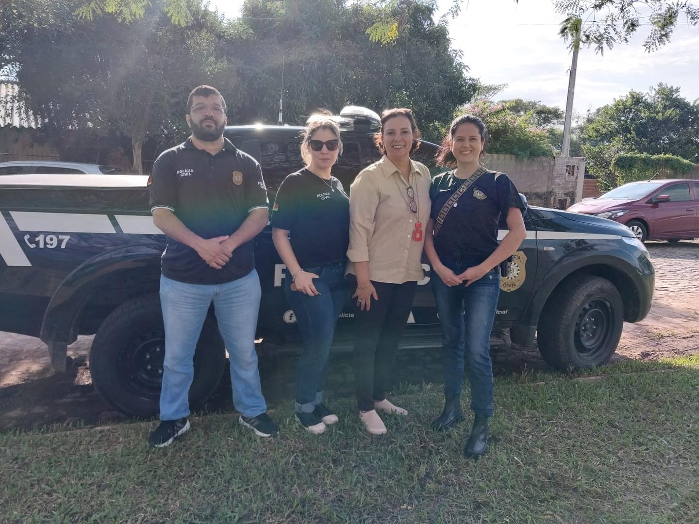 POLÍCIA CIVIL AJUDA NA TRIAGEM E ORGANIZAÇÃO DE DONATIVOS.