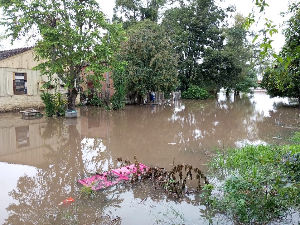 RIO VACACAÍ SUBIU 1,5 METROS EM DOIS DIAS.