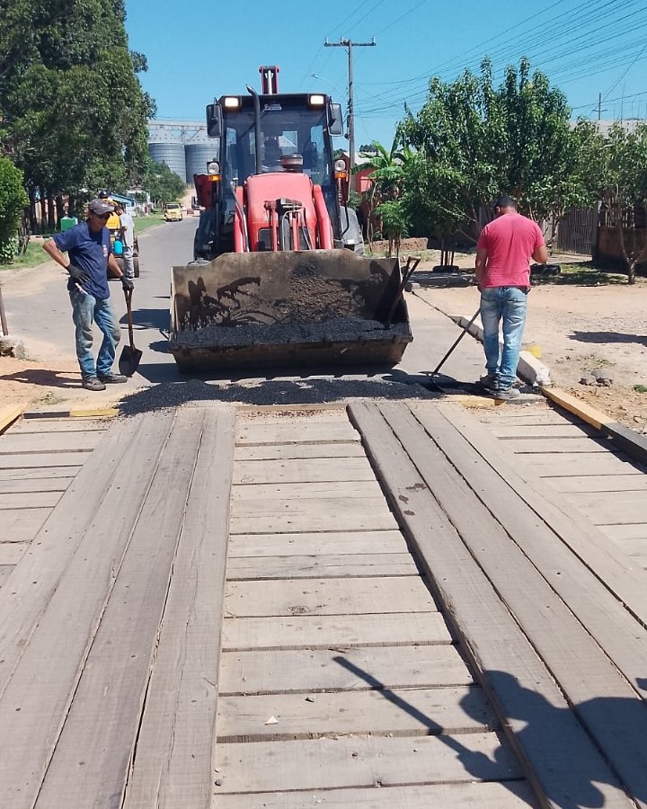 OBRA NO BAIRRO ÉLBIO VARGAS